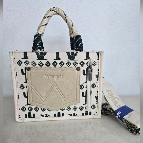 Wrangler NWT Southwestern Print Rope Handle Tote Bag In Cream & Green Cactus - Picture 8 of 11
